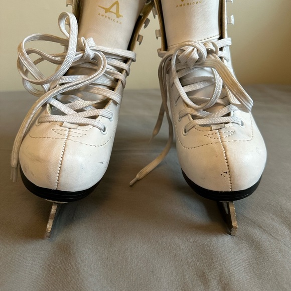 COPY - American youth ice skates, figure skates size 1 white - Picture 6 of 8